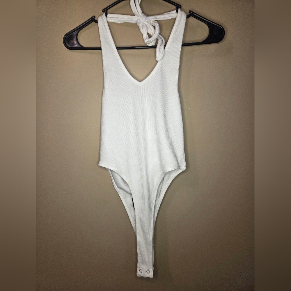 Fashion Nova White Bodysuit Size Large NWT